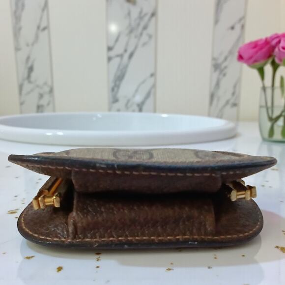 Authentic Gucci Vintage GG Monogram Kisslock Double Coin Purse MSRP $799 - Picture 7 of 12